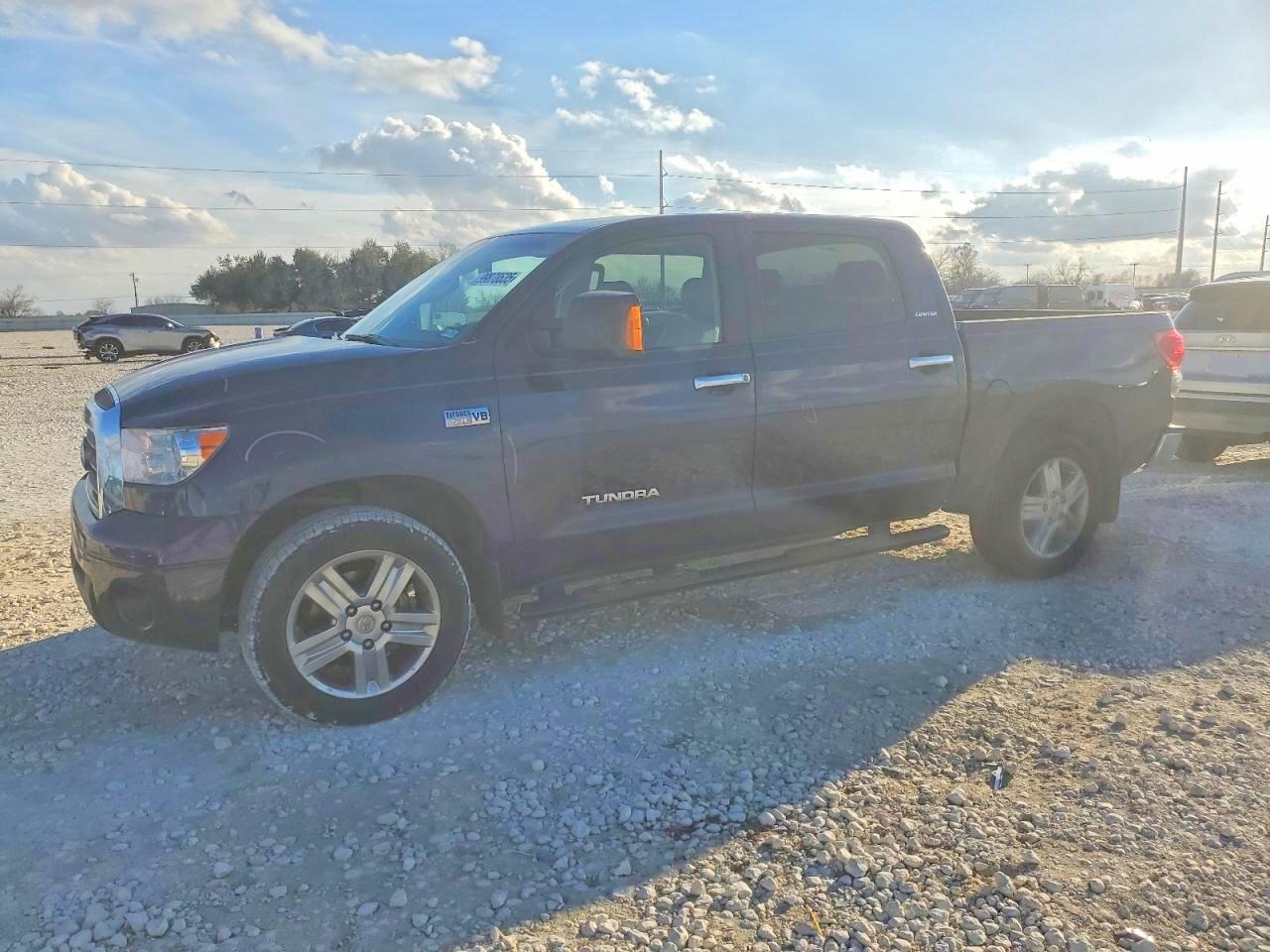 2008 TOYOTA TUNDRA