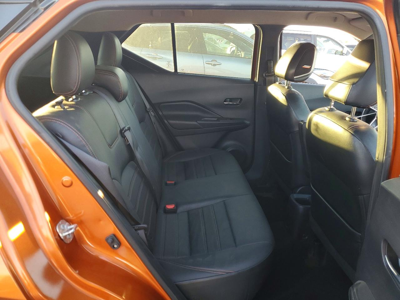 2019 NISSAN KICKS S photo 11
