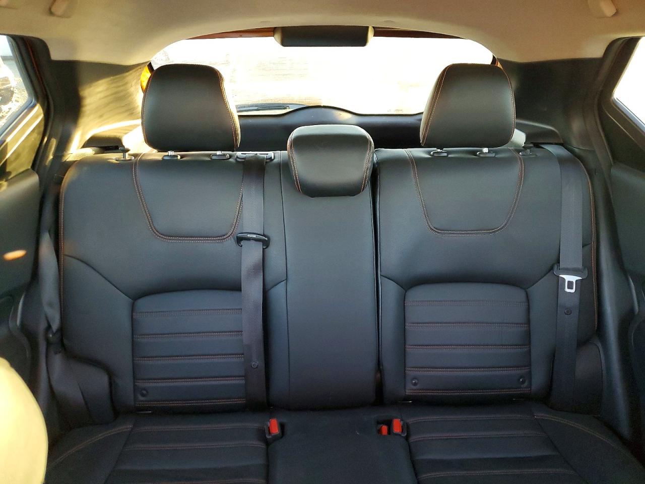 2019 NISSAN KICKS S photo 10