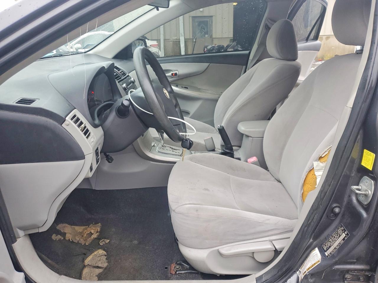 2011 TOYOTA COROLLA BASE photo 7