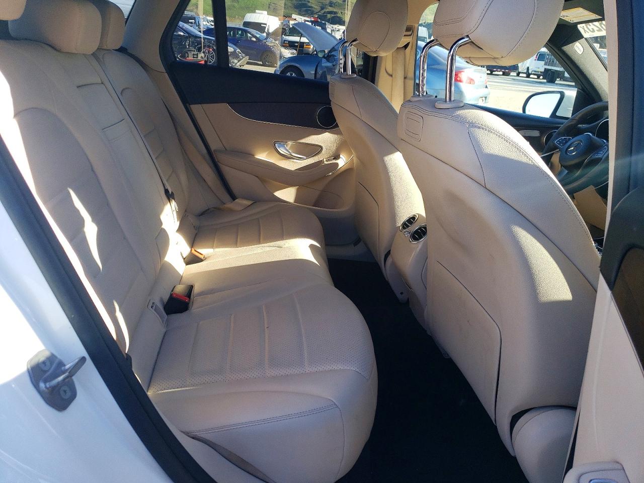 2018 MERCEDES-BENZ GLC 300 photo 11