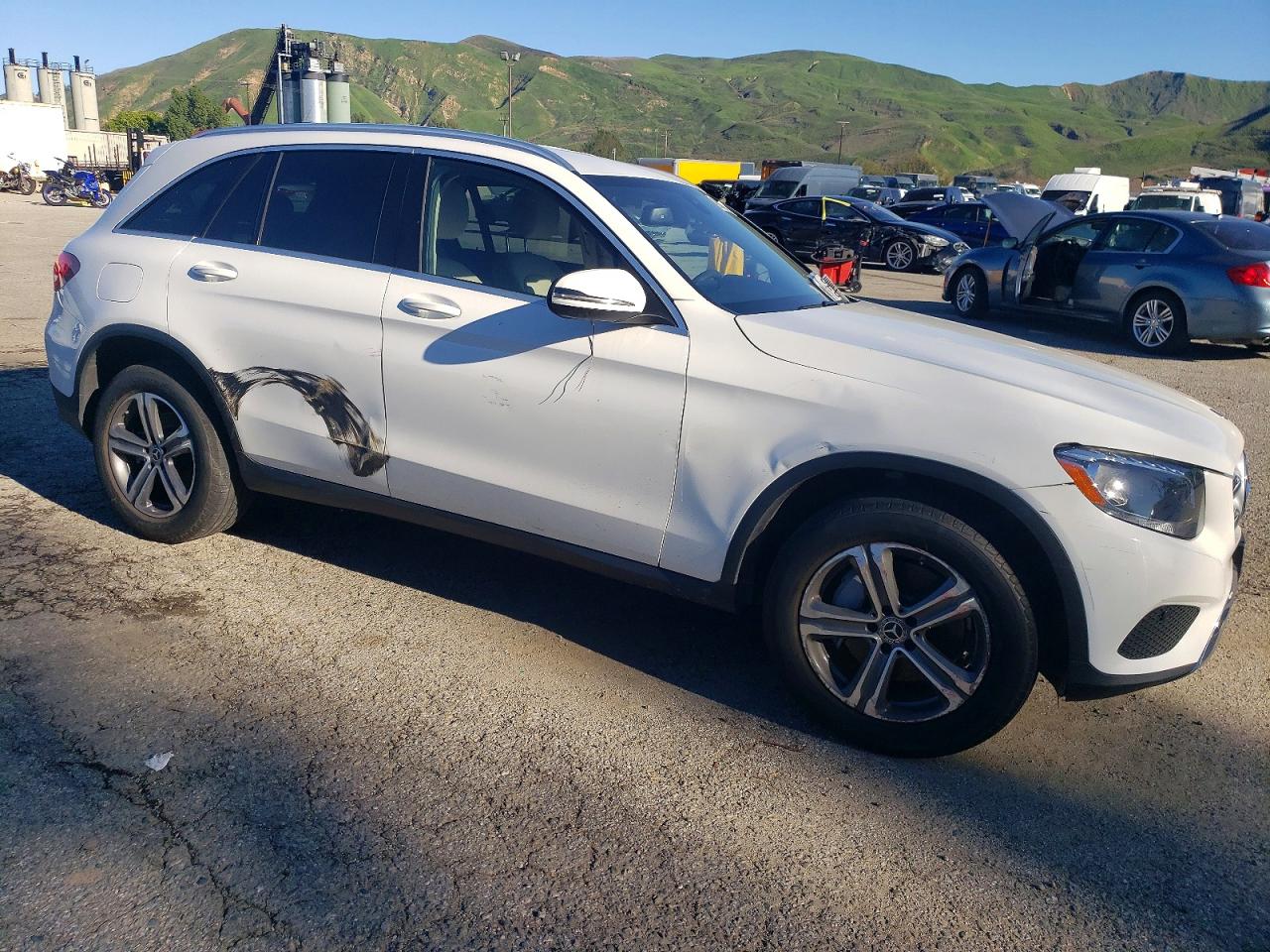2018 MERCEDES-BENZ GLC 300 photo 4