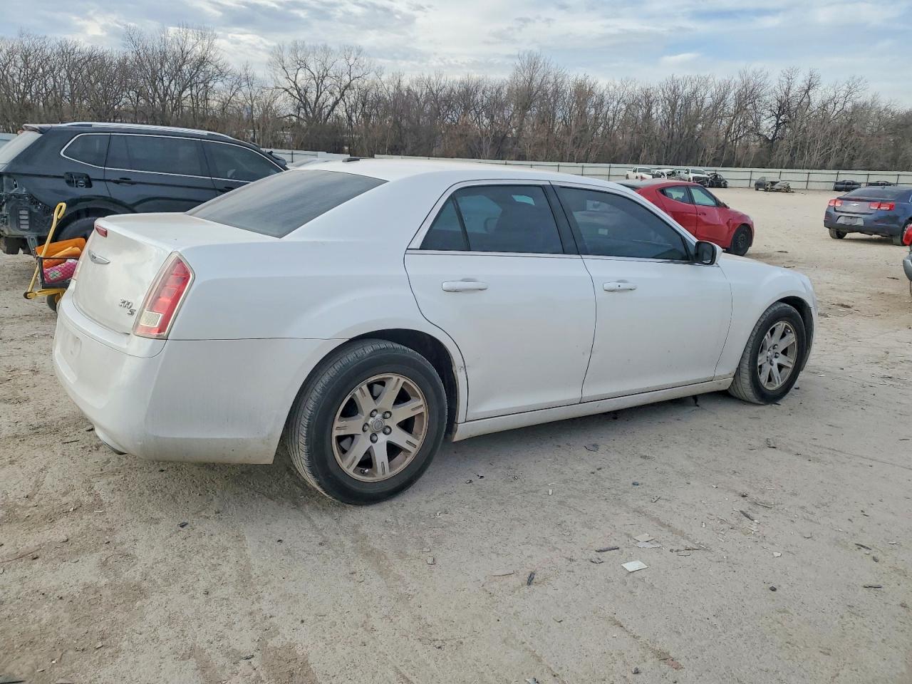 2014 CHRYSLER 300 S photo 3
