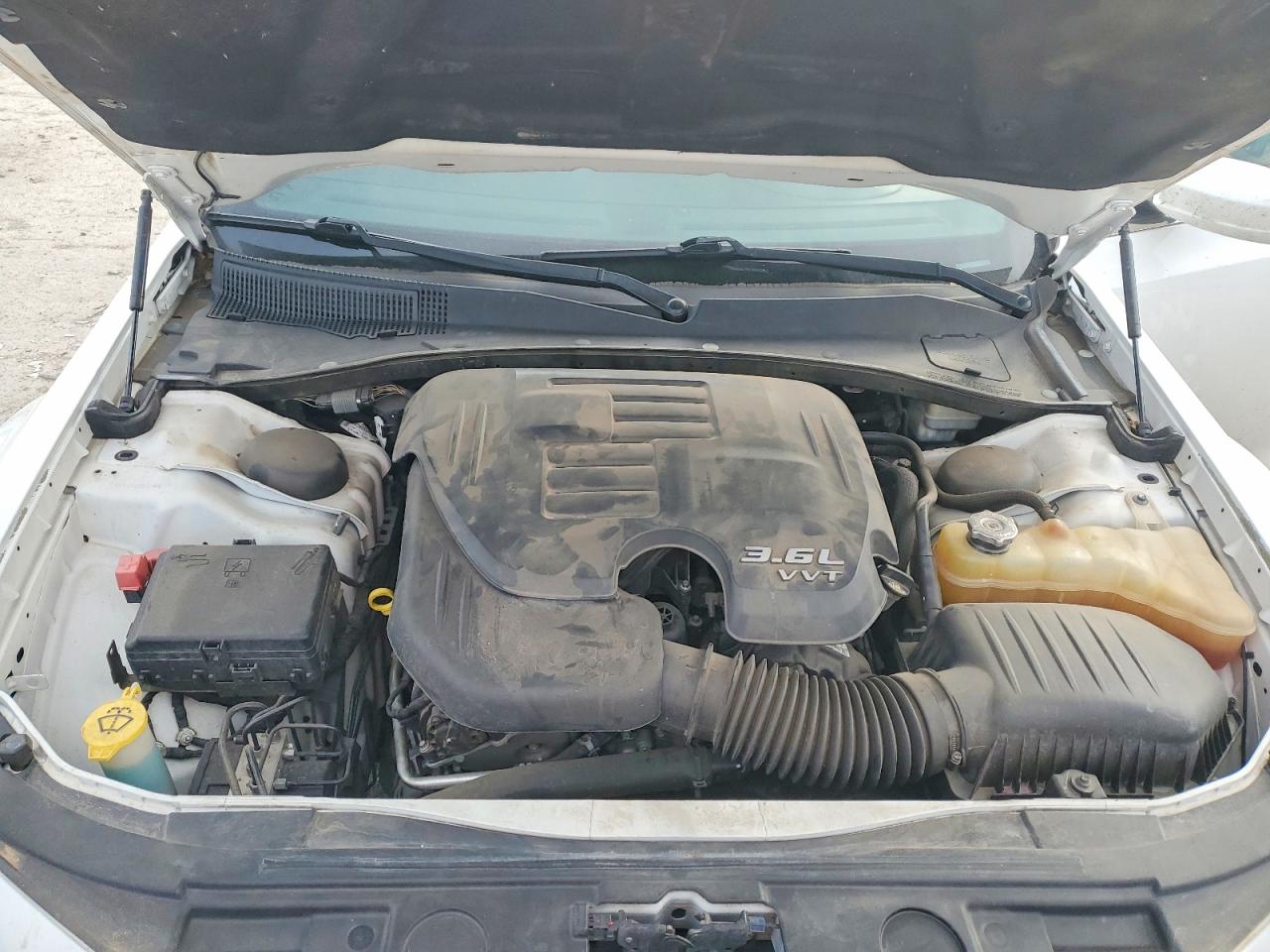 2014 CHRYSLER 300 S photo 11