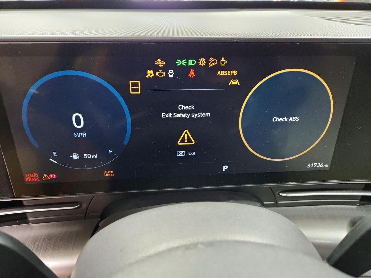 2024 HYUNDAI KONA SEL photo 9