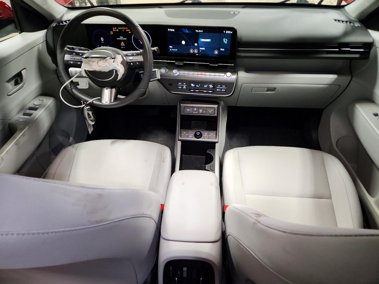 2024 HYUNDAI KONA SEL photo 8