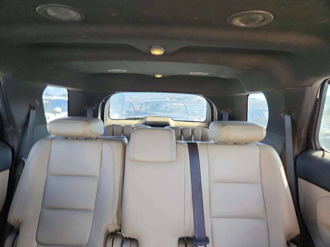 2015 FORD EXPLORER XLT photo 10