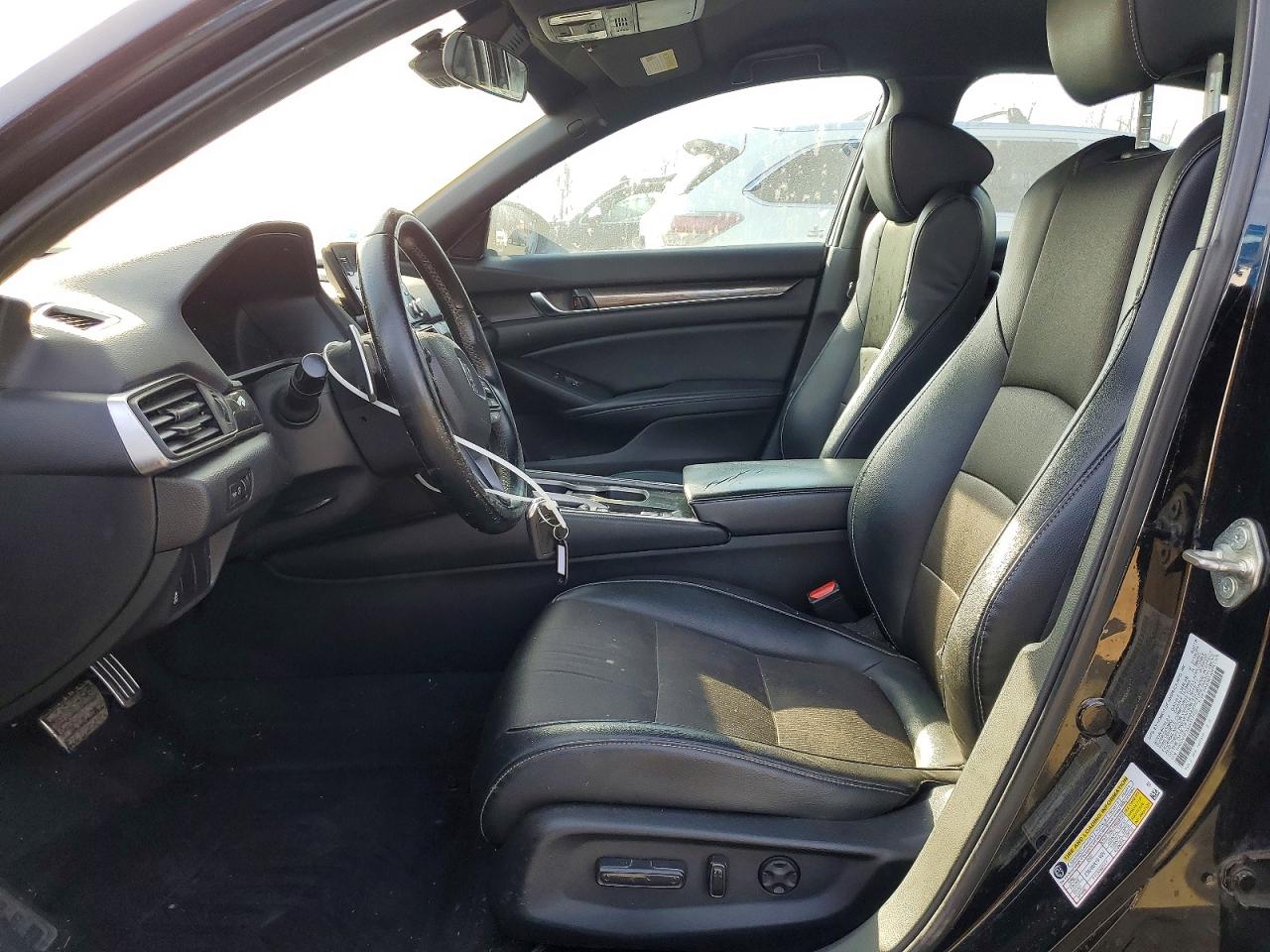 2018 HONDA ACCORD SPORT photo 7
