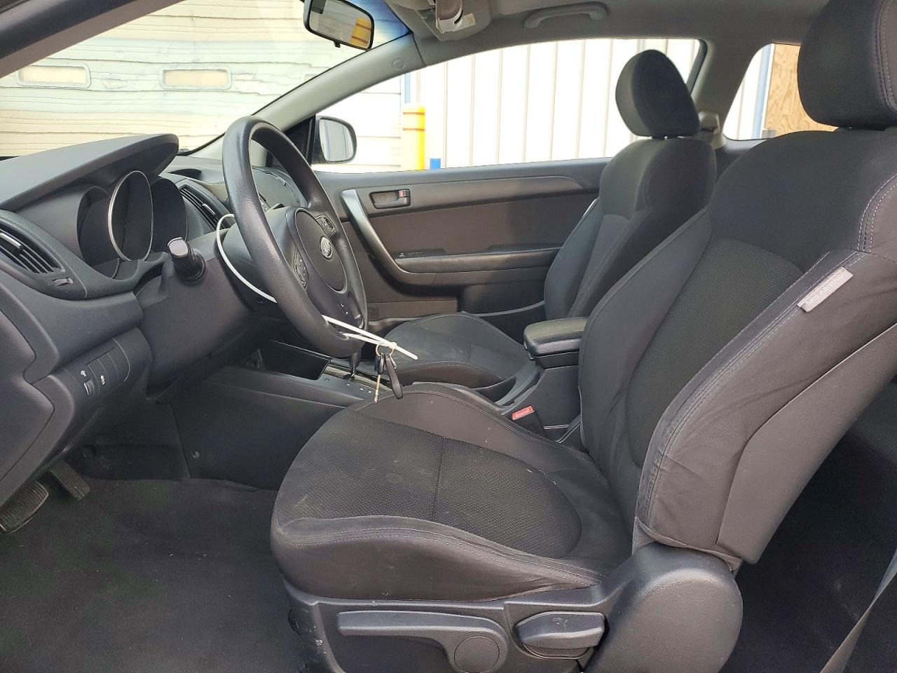 2010 KIA FORTE EX photo 7