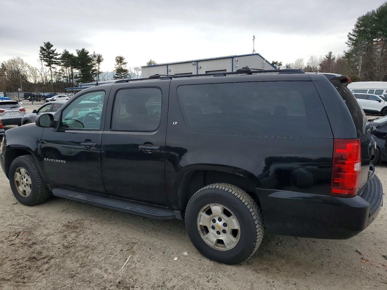 2008 CHEVROLET SUBURBAN K1500 LS photo 2