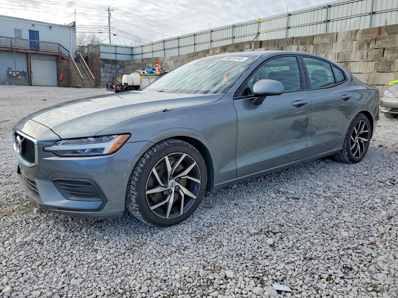 2019 VOLVO S60