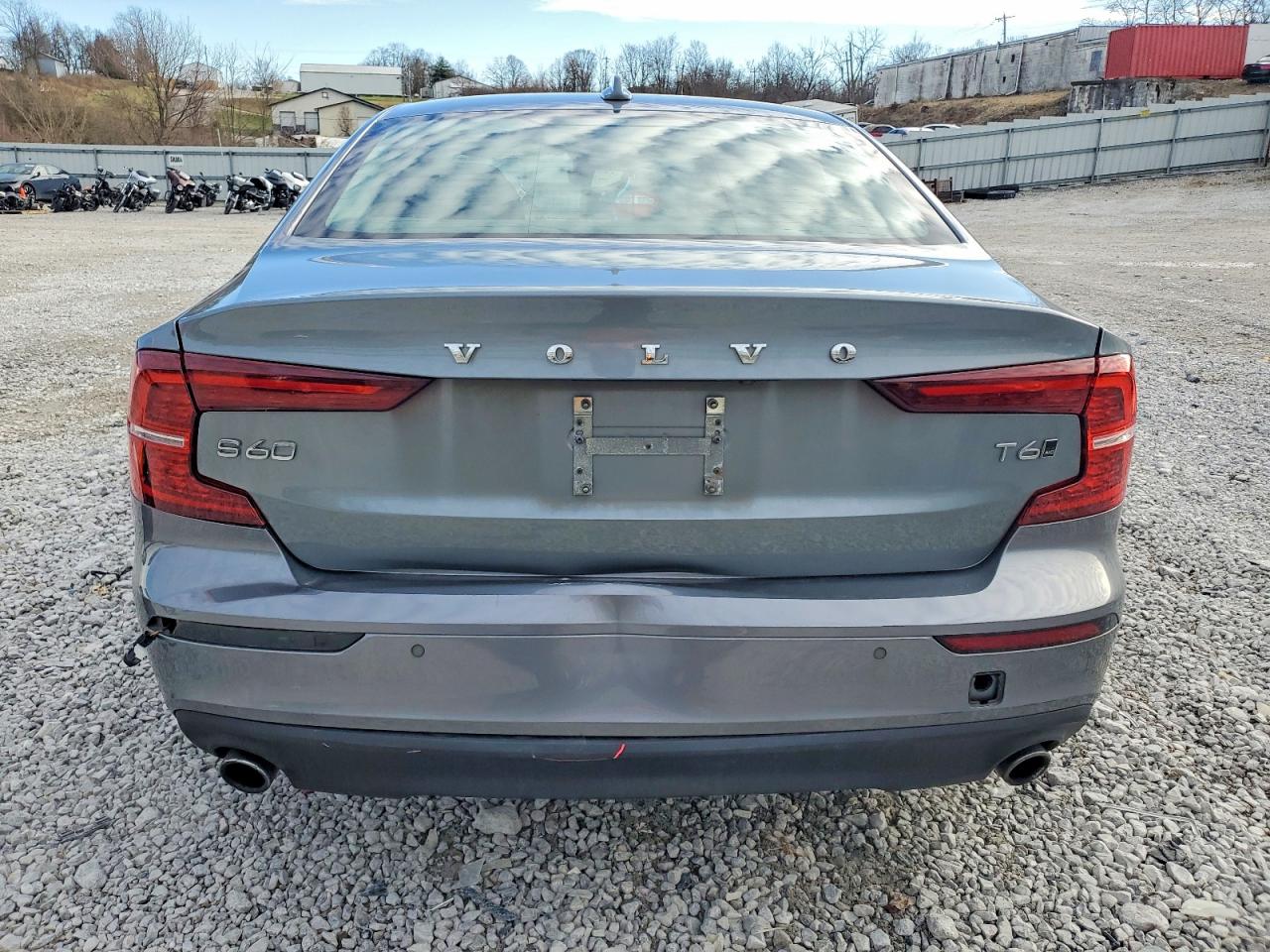 2019 VOLVO S60 T6 MOMENTUM photo 6