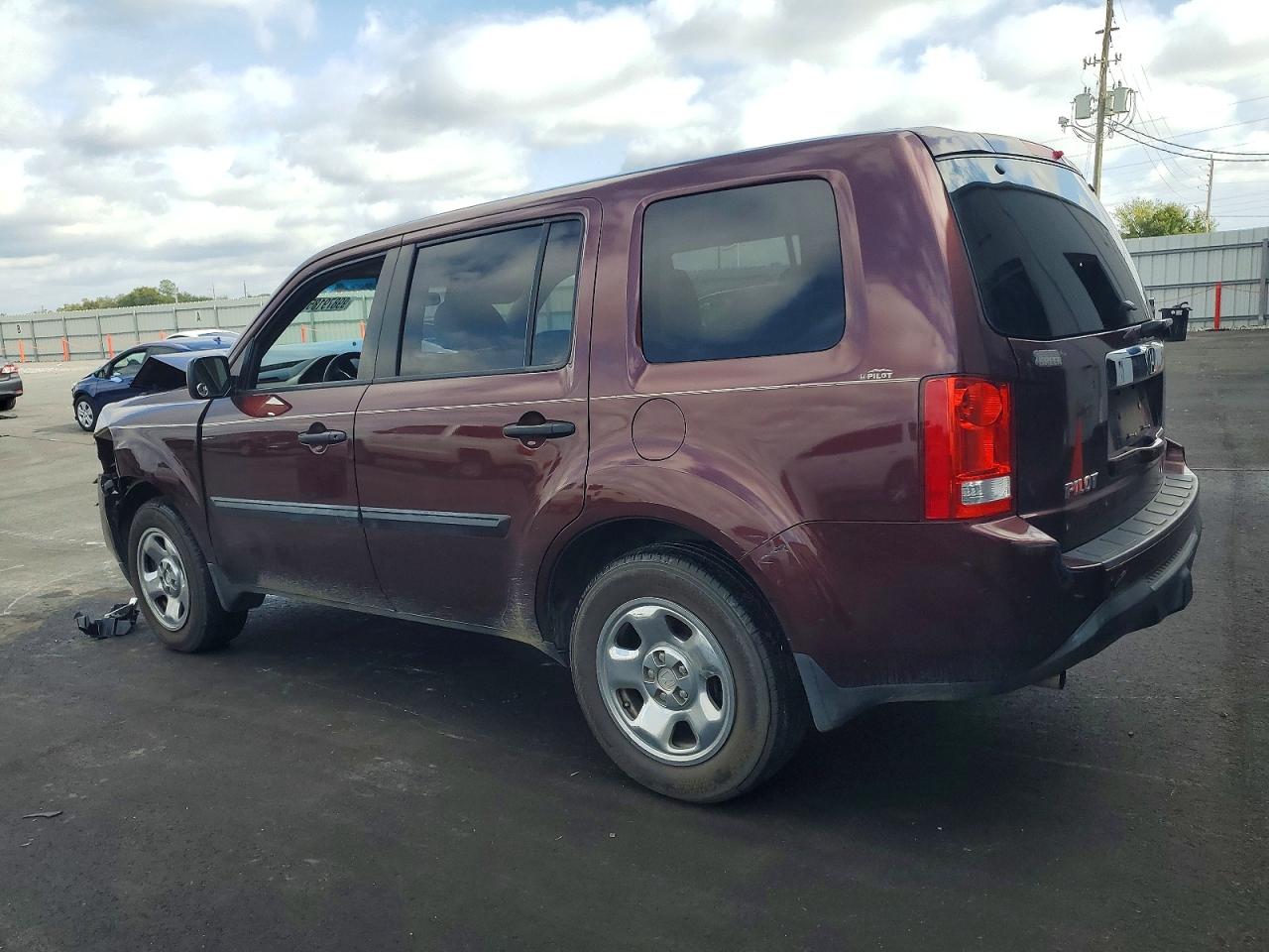 2012 HONDA PILOT LX photo 2