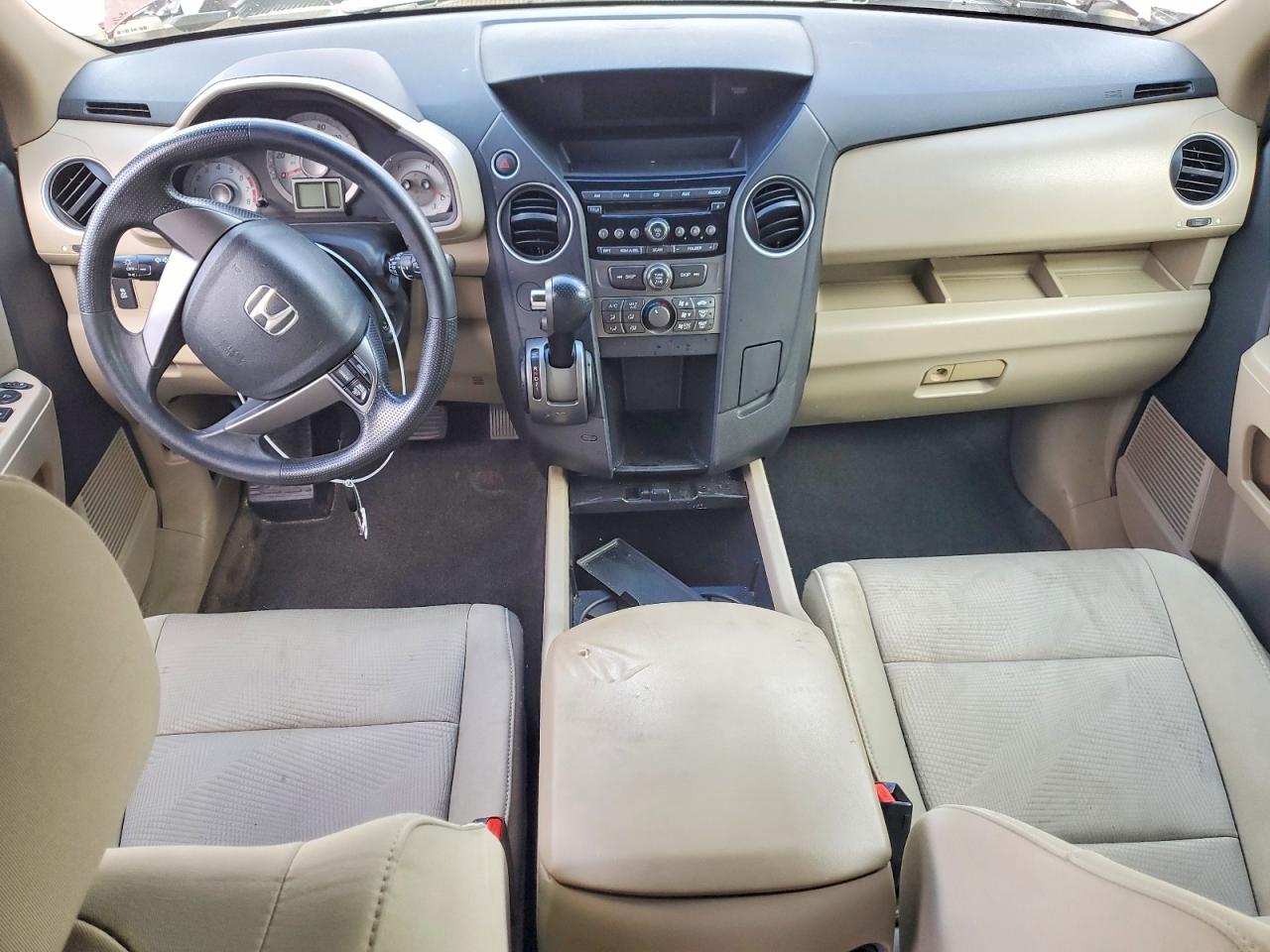 2012 HONDA PILOT LX photo 8