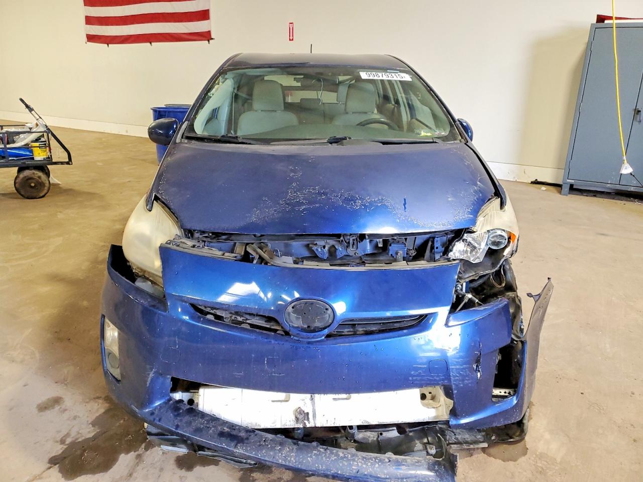 2011 TOYOTA PRIUS photo 9