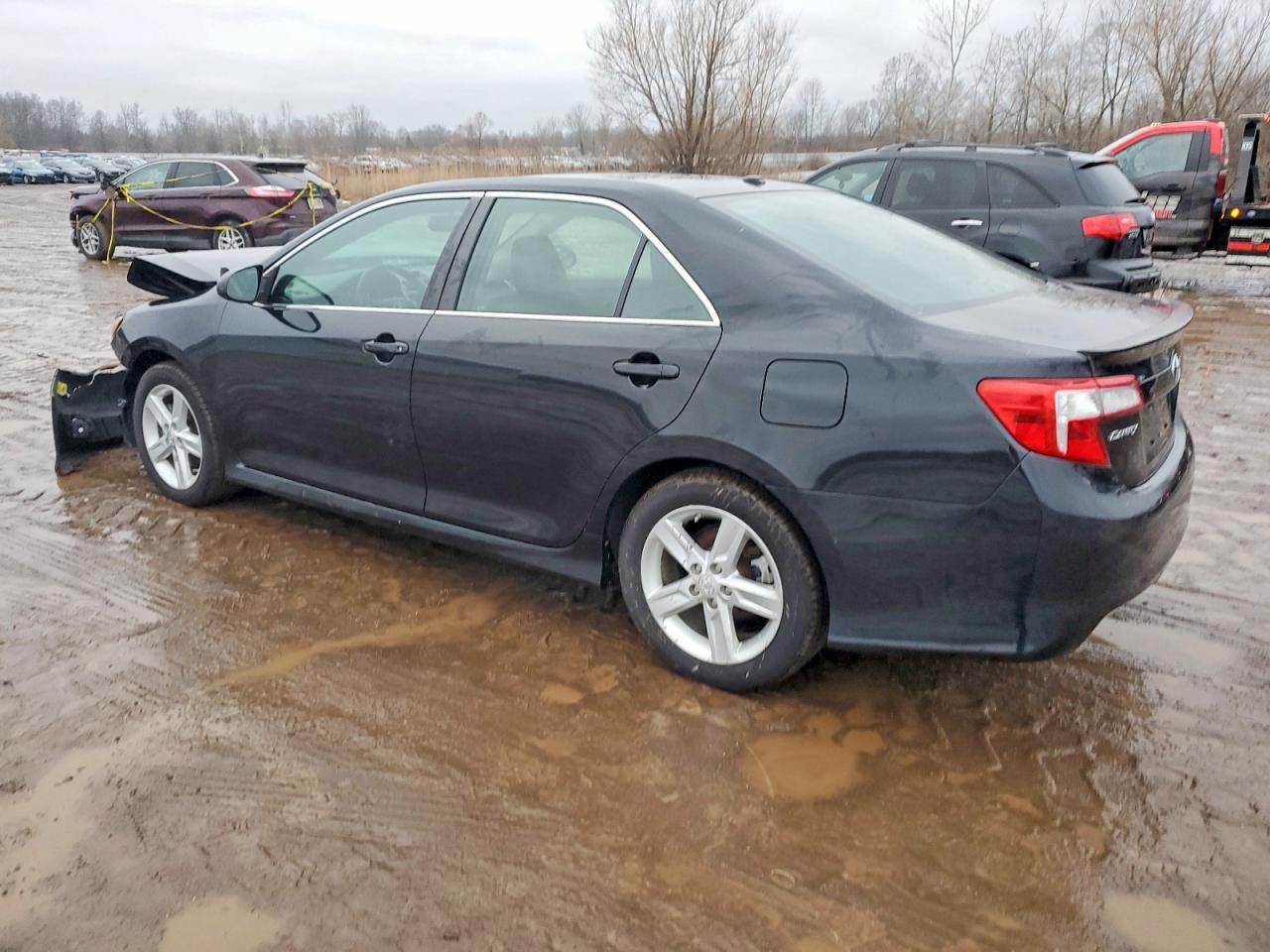 2013 TOYOTA CAMRY L photo 2