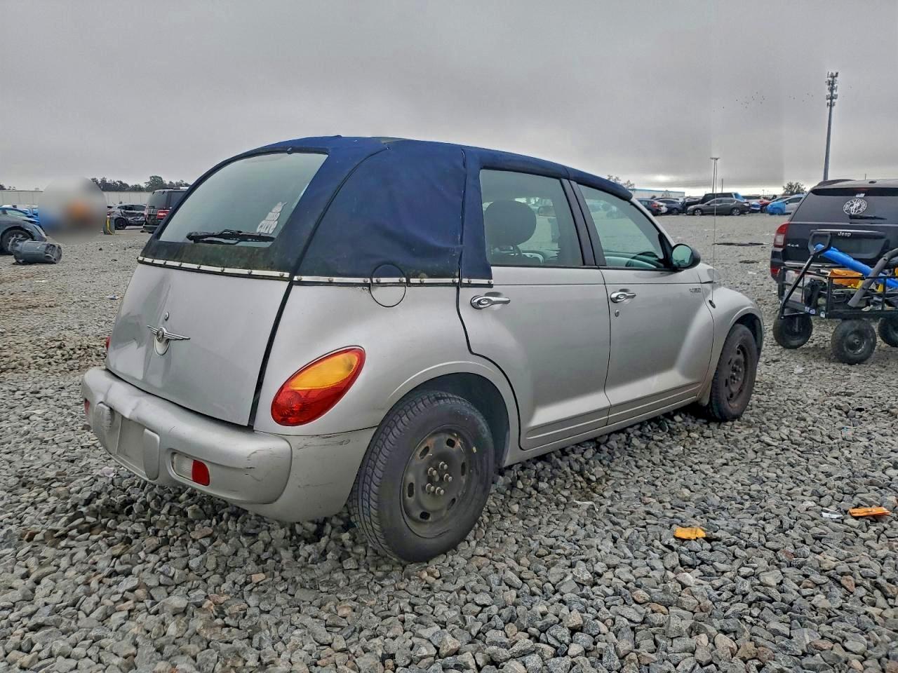2005 CHRYSLER PT CRUISER photo 3