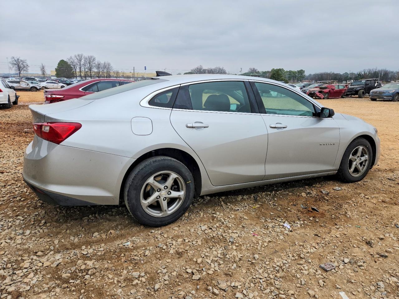 2017 CHEVROLET MALIBU LS photo 3