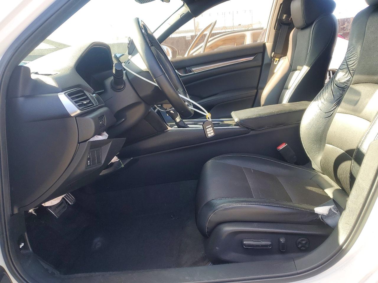 2018 HONDA ACCORD SPORT photo 7