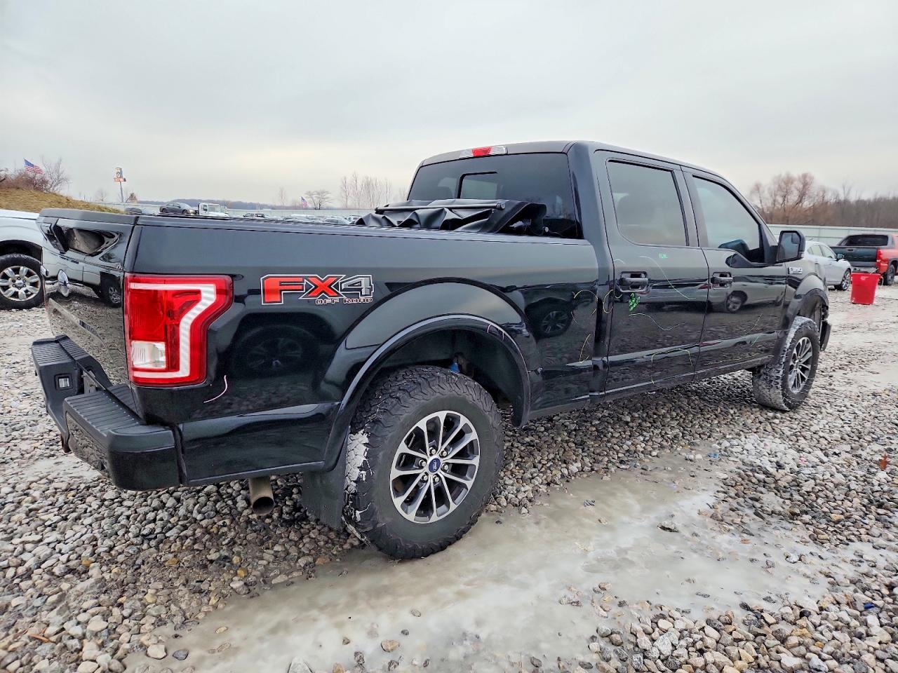 2017 FORD F150 SUPERCREW photo 3