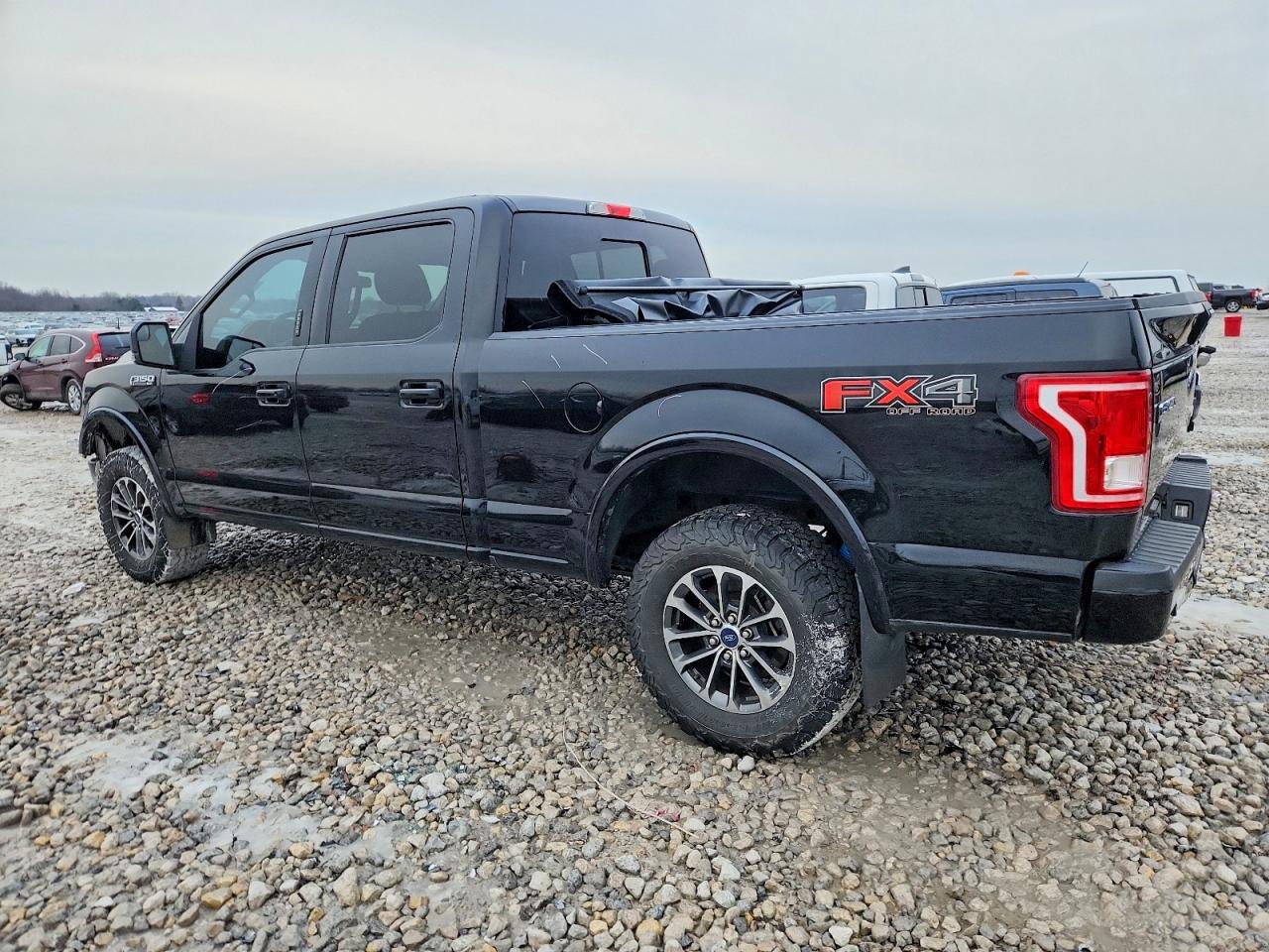 2017 FORD F150 SUPERCREW photo 2