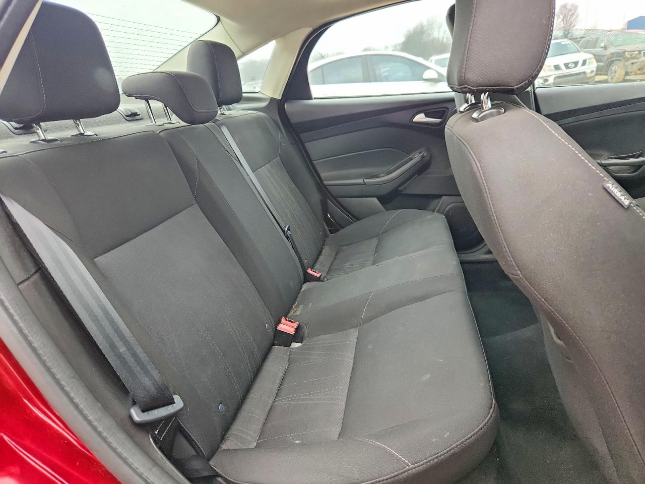2017 FORD FOCUS SEL photo 19