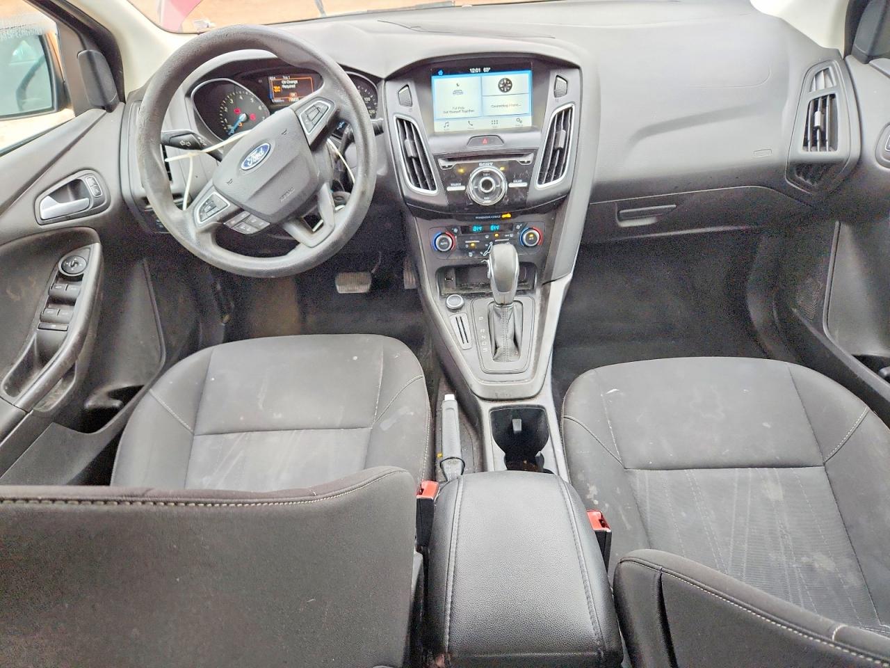 2017 FORD FOCUS SEL photo 15