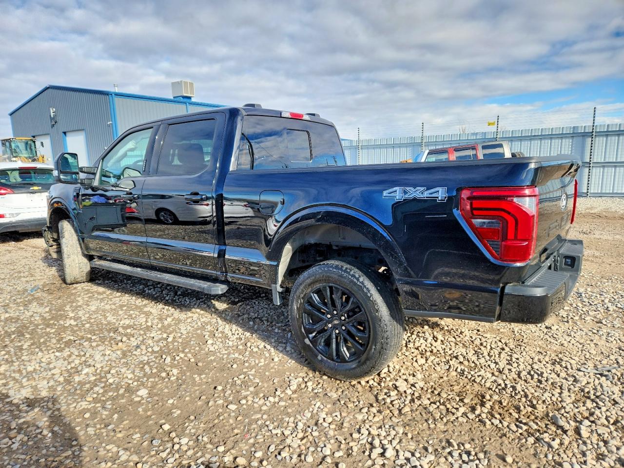 2024 FORD F150 LARIAT photo 2