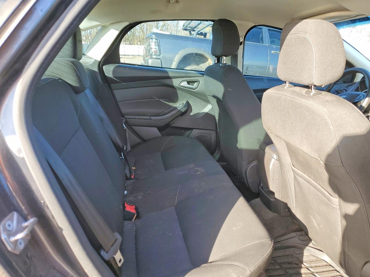 2018 FORD FOCUS SE photo 10