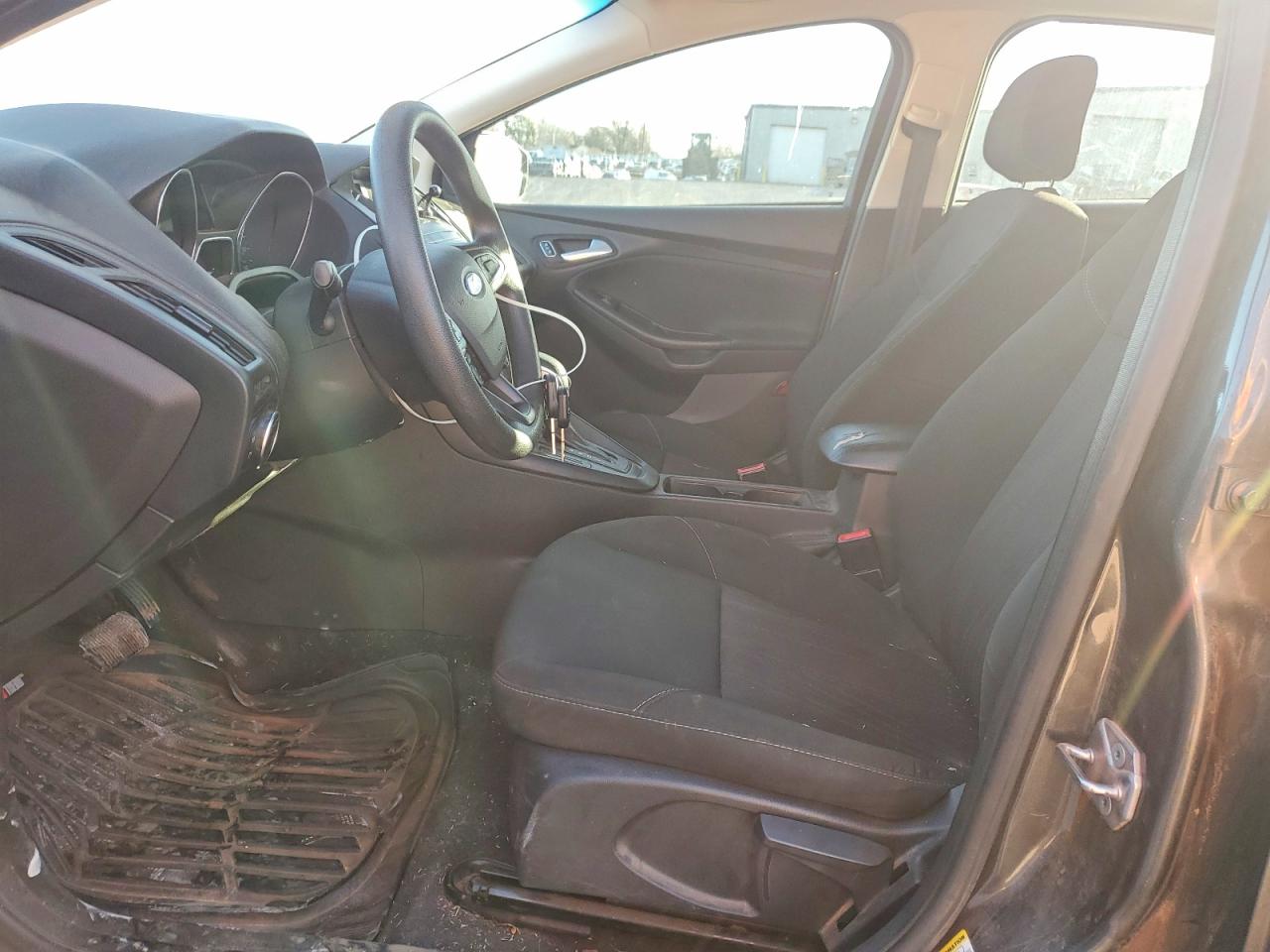 2018 FORD FOCUS SE photo 7