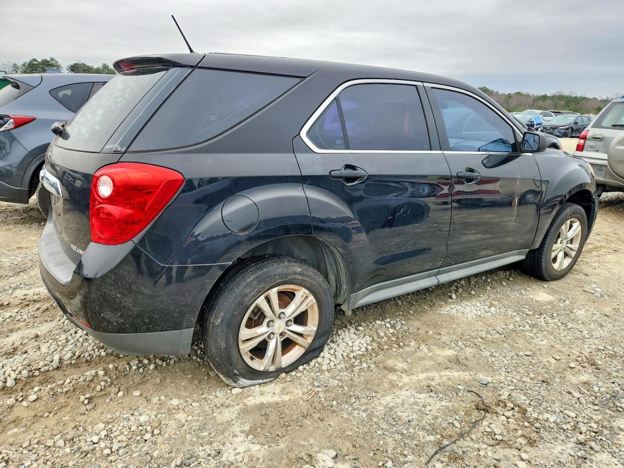 2014 CHEVROLET EQUINOX LS photo 3