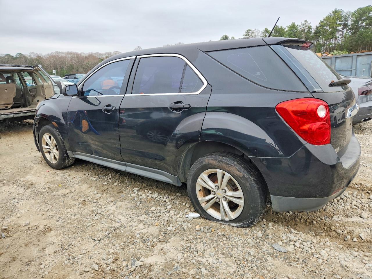 2014 CHEVROLET EQUINOX LS photo 2
