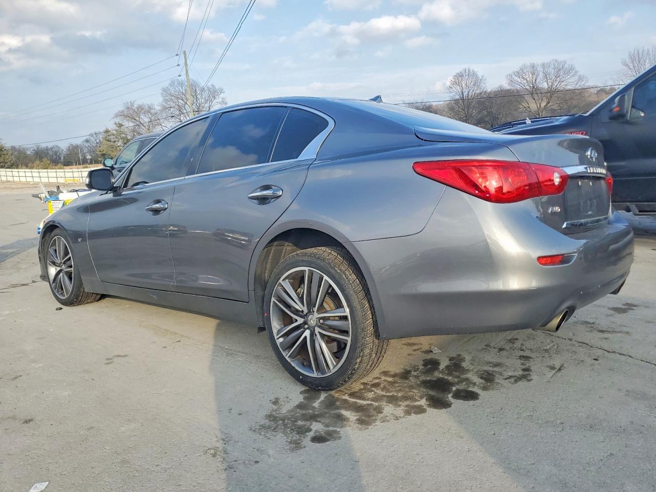 2015 INFINITI Q50 BASE photo 2