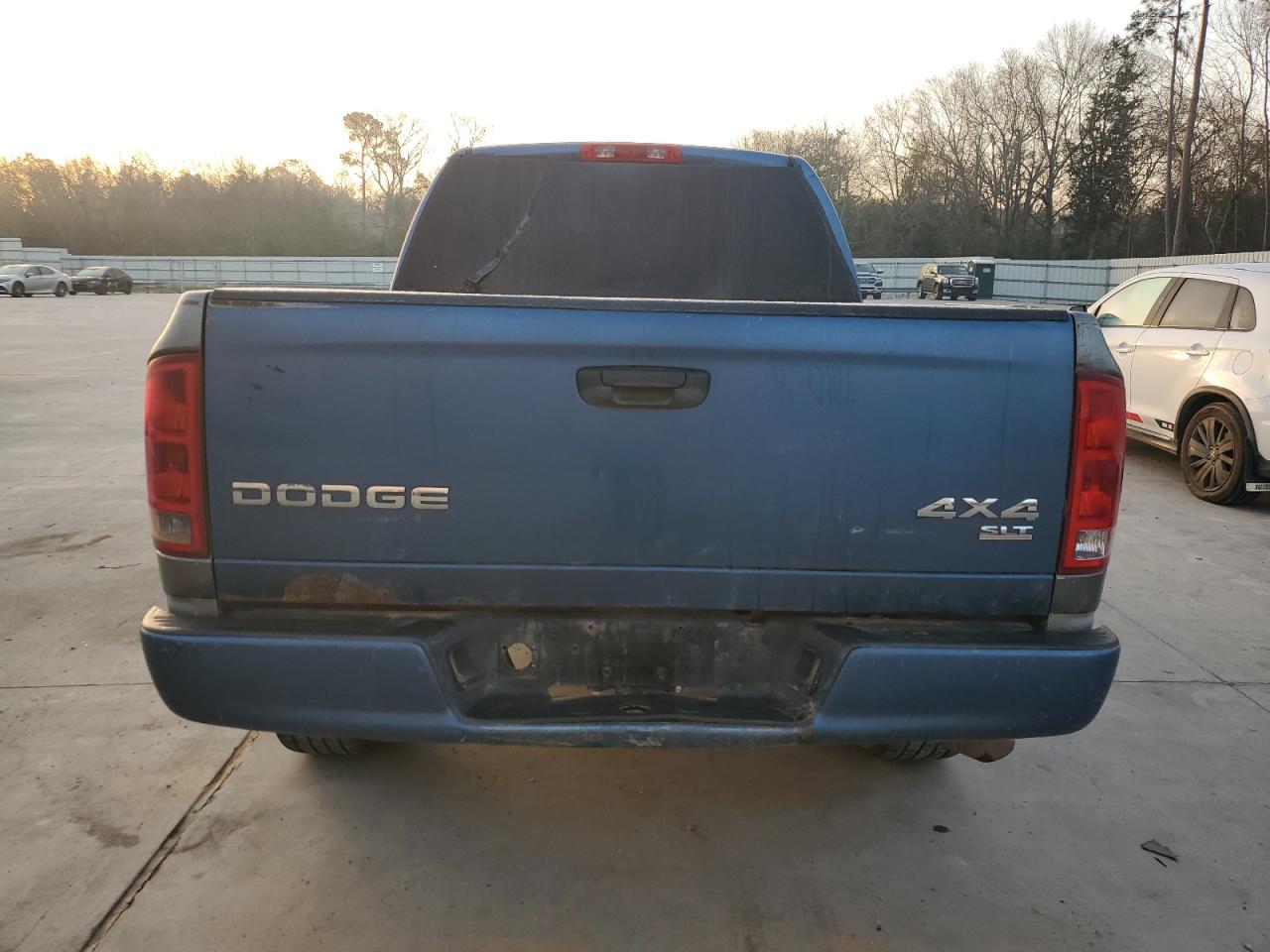 2004 DODGE RAM 1500 ST photo 16