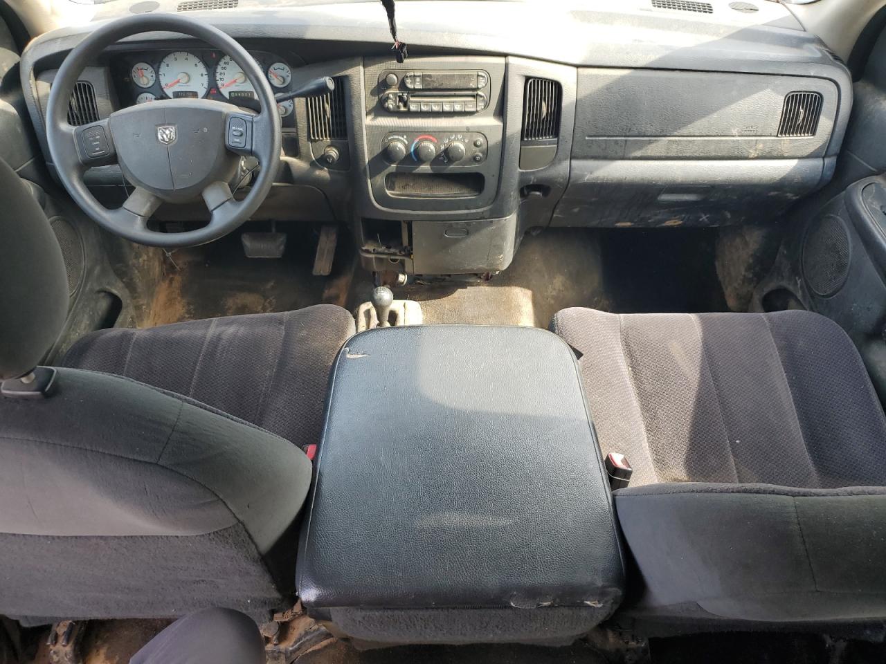 2004 DODGE RAM 1500 ST photo 22