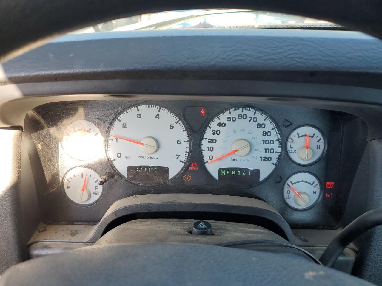 2004 DODGE RAM 1500 ST photo 25