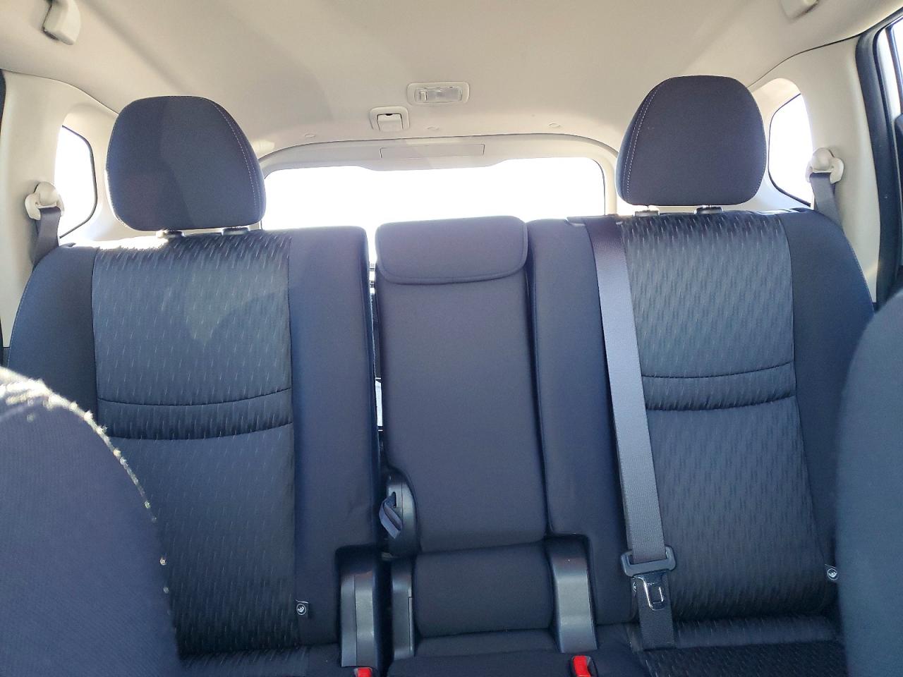 2018 NISSAN ROGUE S photo 28