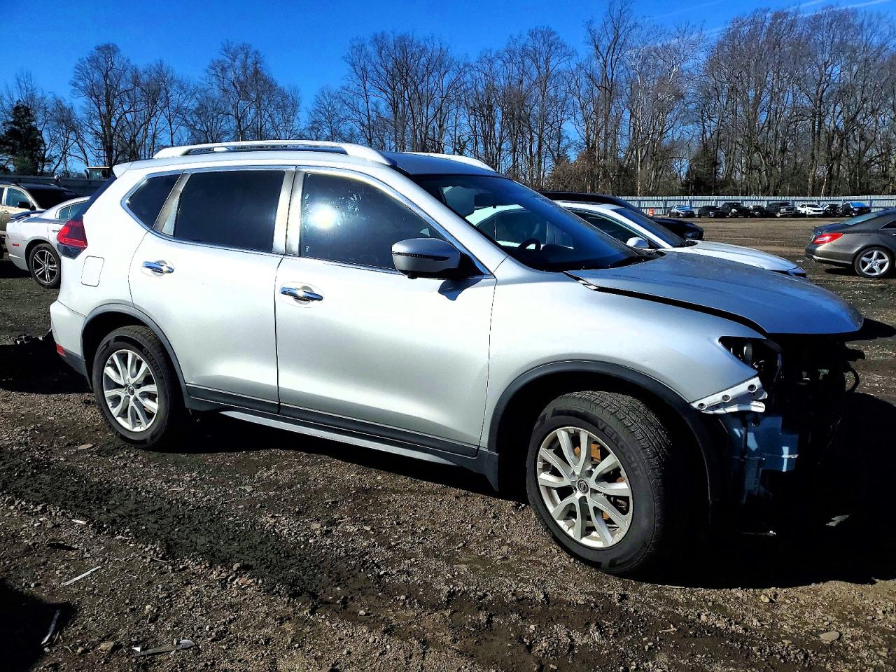 2018 NISSAN ROGUE S photo 10