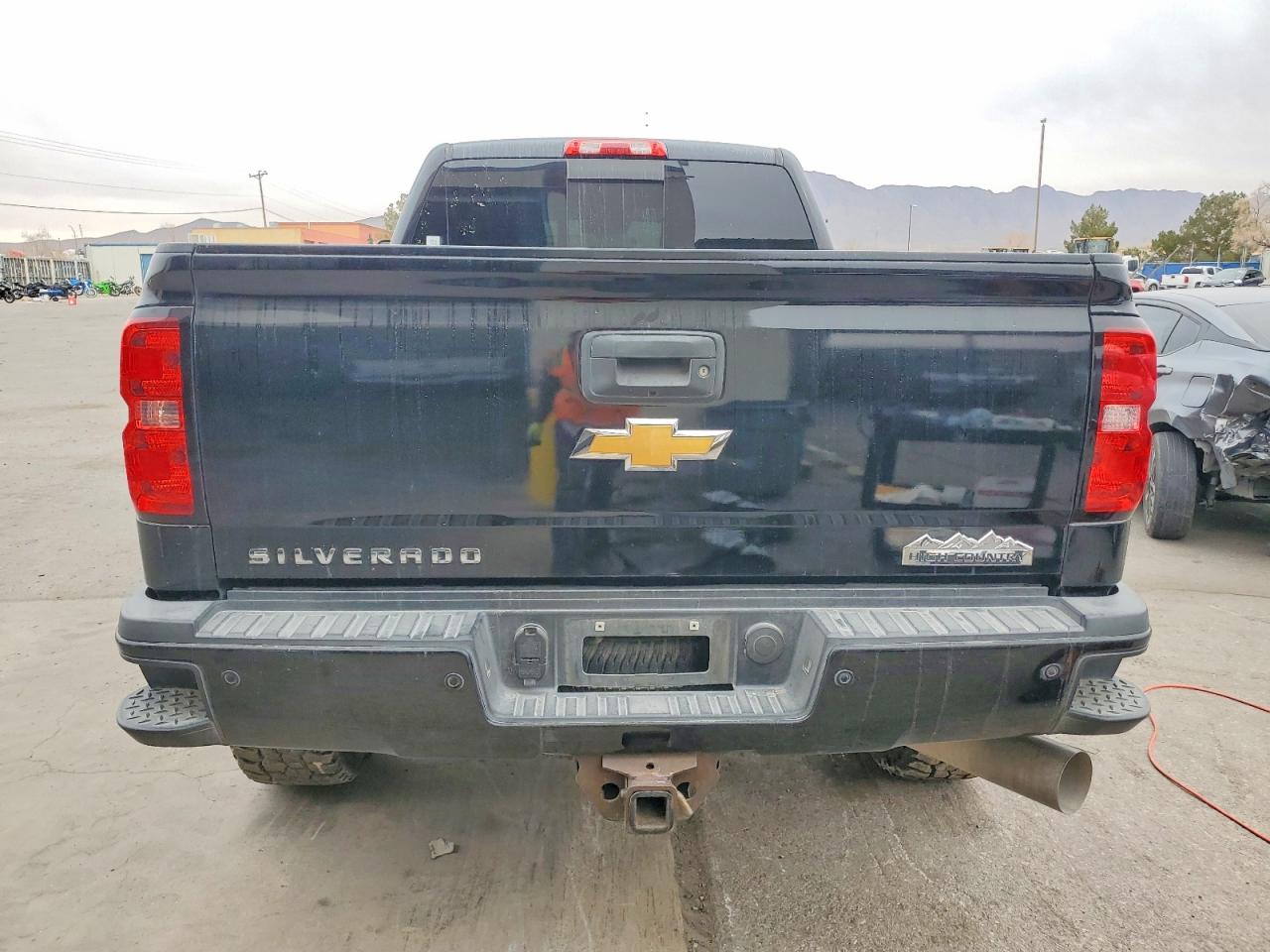 2015 CHEVROLET SILVERADO K2500 HIGH COUNTRY photo 6
