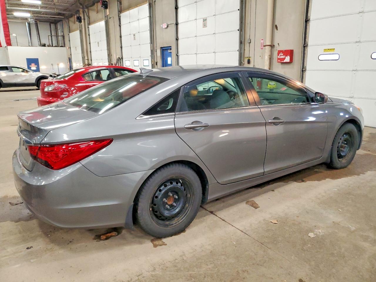 2013 HYUNDAI SONATA GLS photo 3