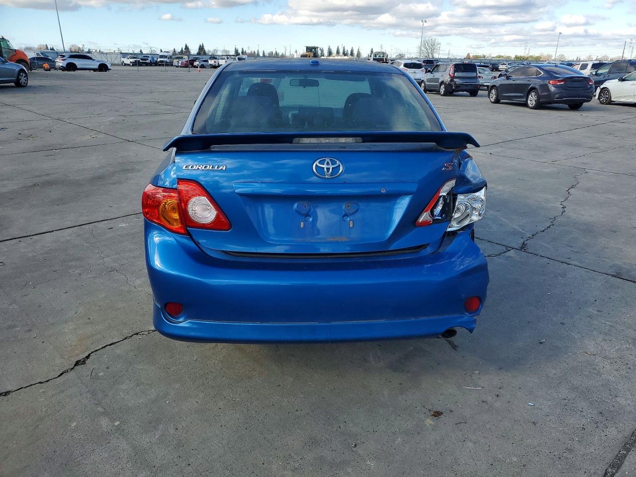 2010 TOYOTA COROLLA BASE photo 11