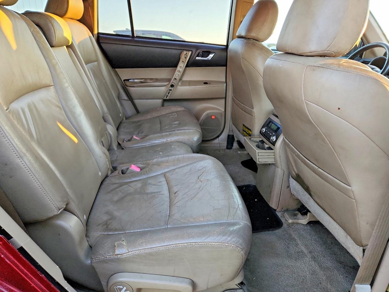 2008 TOYOTA HIGHLANDER LIMITED photo 11