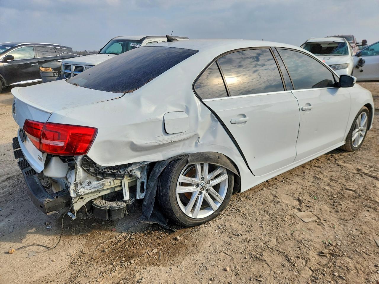 2015 VOLKSWAGEN JETTA SEL photo 3