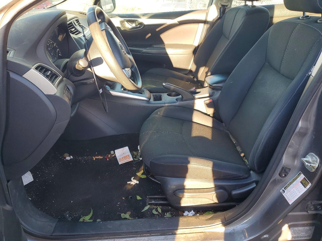 2017 NISSAN SENTRA S photo 7