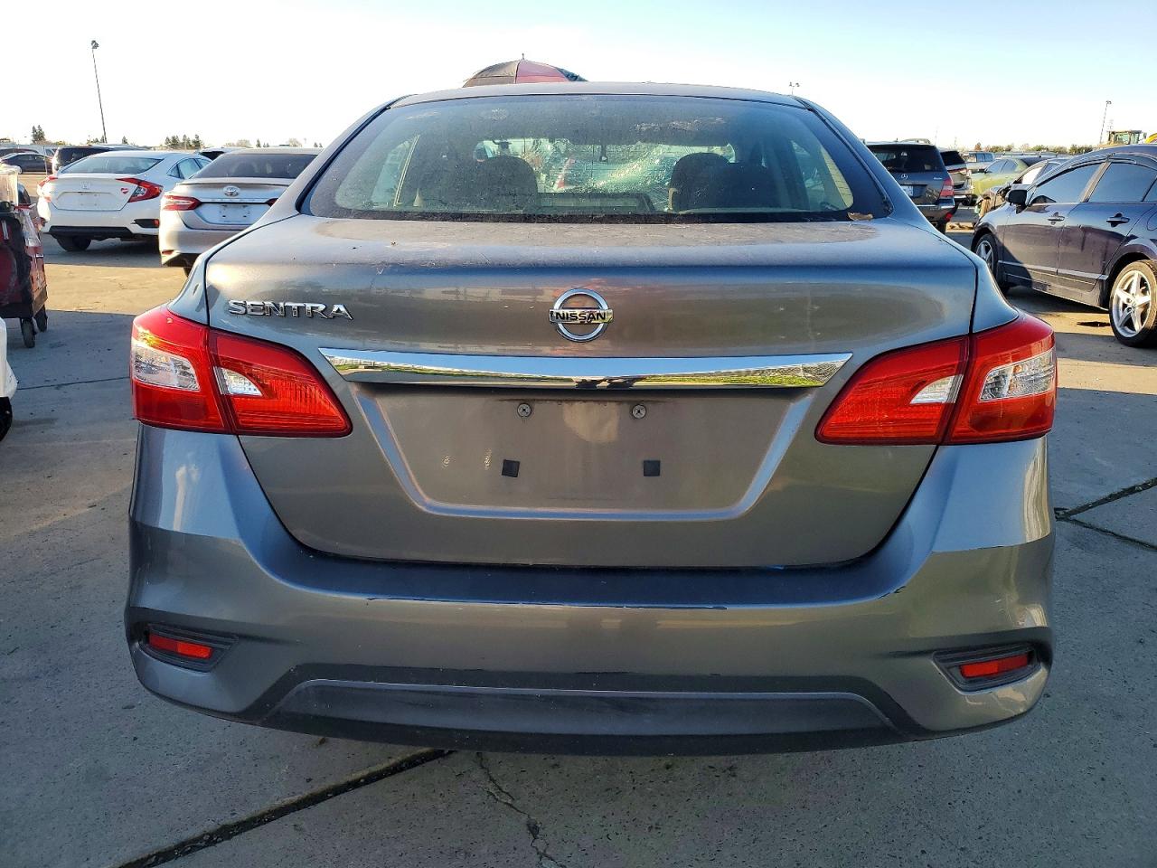 2017 NISSAN SENTRA S photo 6