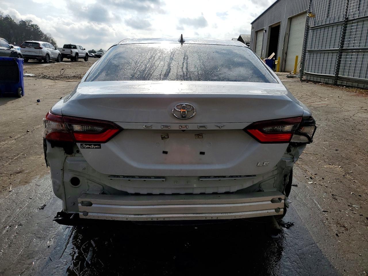 2023 TOYOTA CAMRY LE photo 6