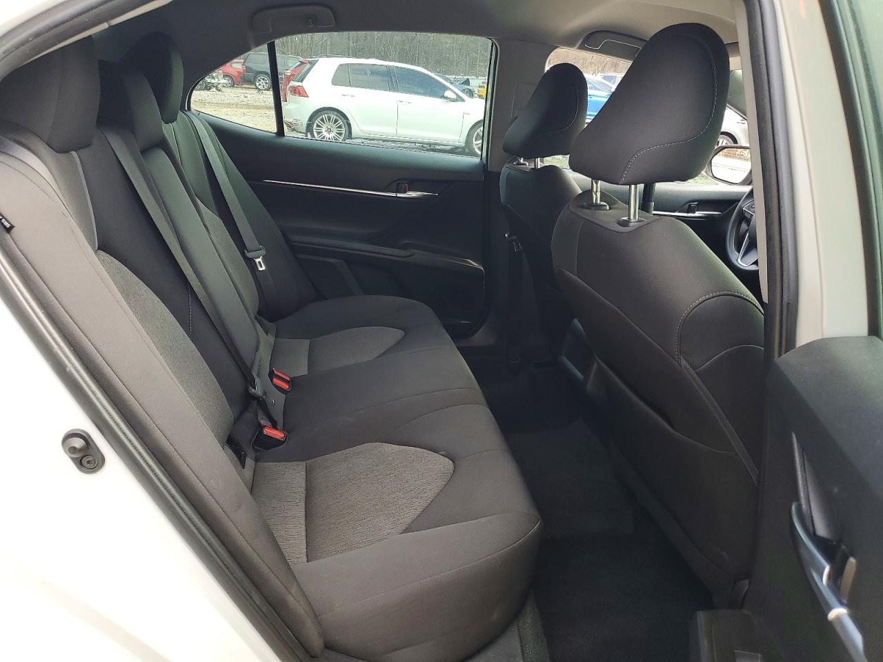 2023 TOYOTA CAMRY LE photo 10