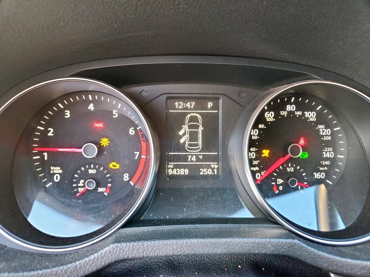 2017 VOLKSWAGEN PASSAT SE photo 9