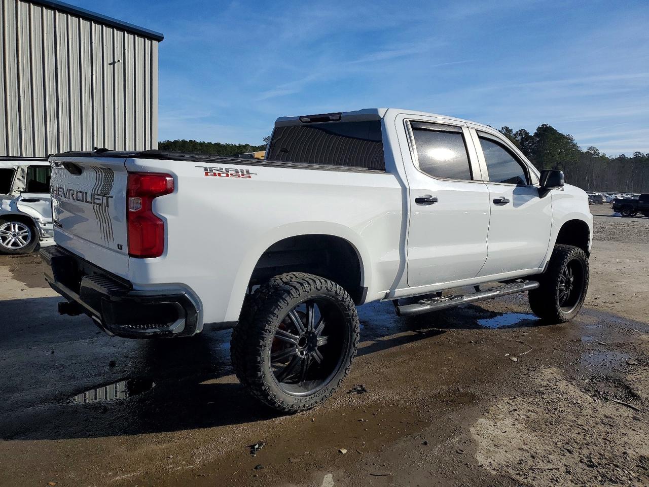 2019 CHEVROLET SILVERADO K1500 LT TRAIL BOSS photo 3