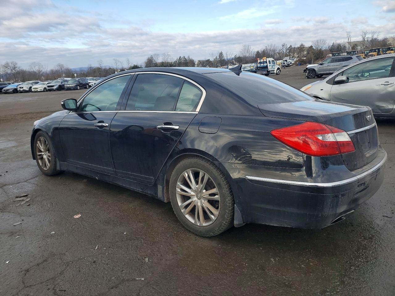 2012 HYUNDAI GENESIS 3.8L photo 2